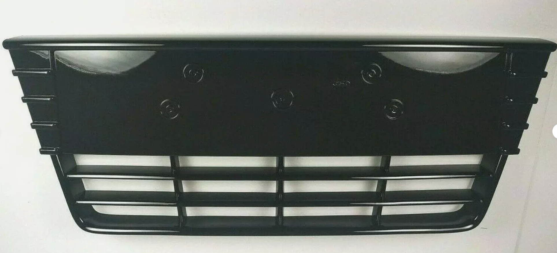 ცხაური FOCUS 2011-2014 ბამპერის შუა პრიალა BP 44944