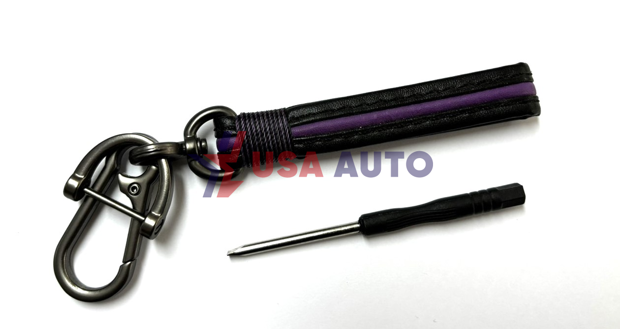 საკიდი გასაღების შავი იასამნისფერი ზოლით, ტყავი, სახრახნისით (ბრელოკი)