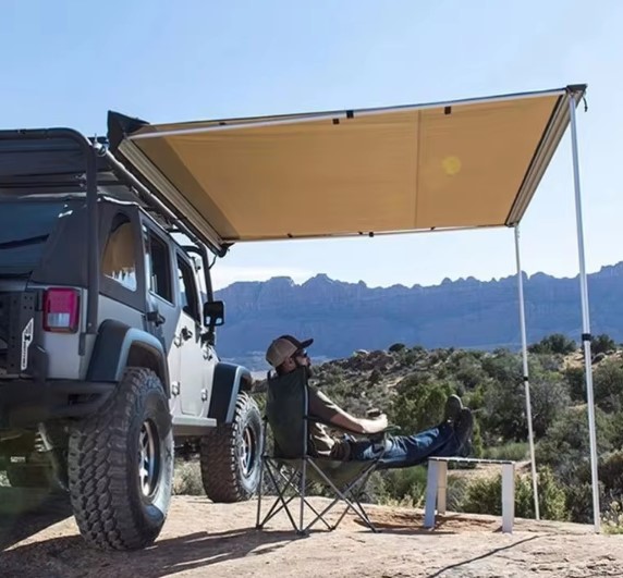 ტენტი WRANGLER გასაშლელი (ავტომობილის გვერდით)