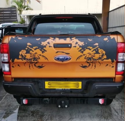 სტიკერი RANGER 2012-2020 საბარგულის კარზე, შავი პრიალა